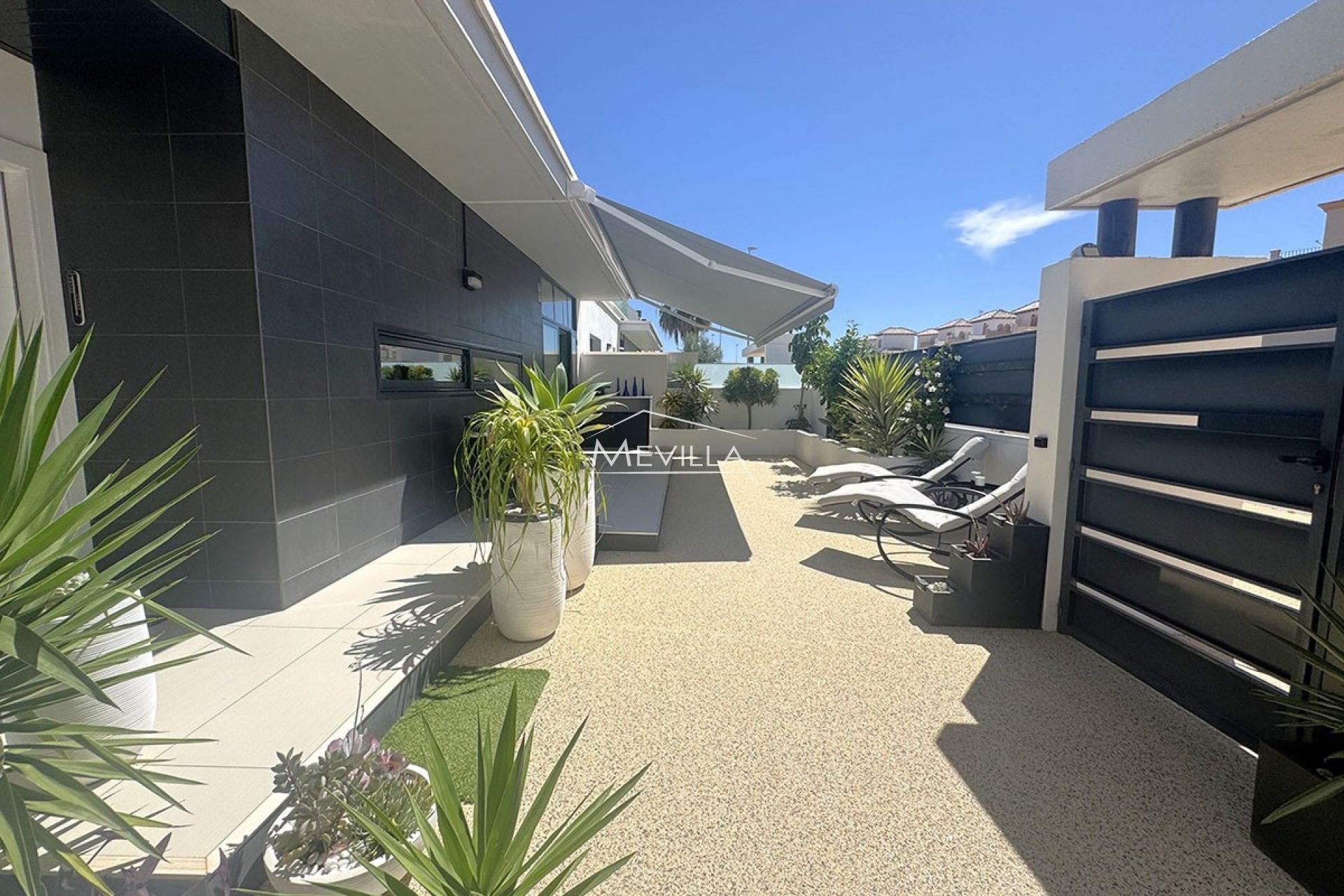 Salg (Resales) - Villa - Orihuela Costa - Lomas de Cabo Roig