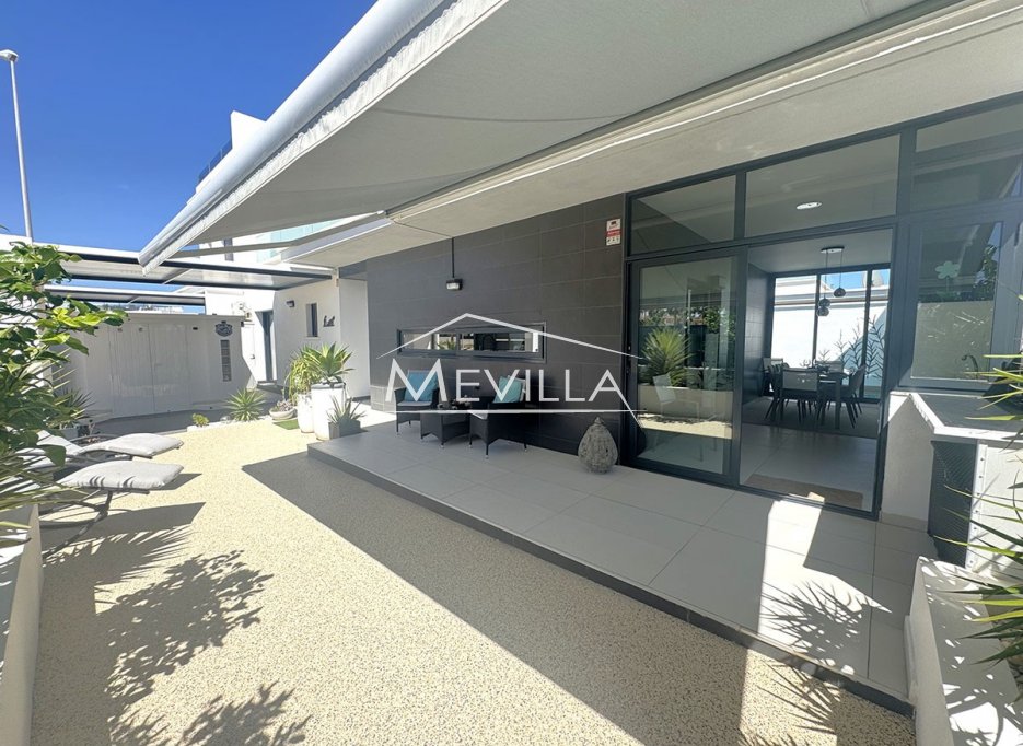 Salg (Resales) - Villa - Orihuela Costa - Lomas de Cabo Roig
