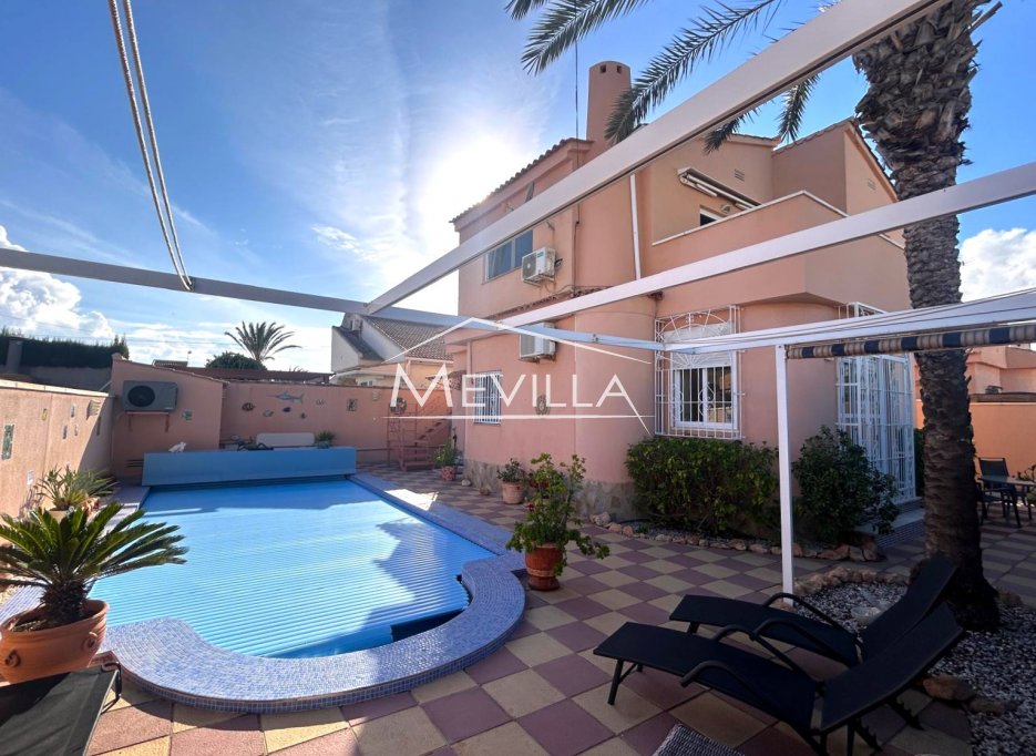 Salg (Resales) - Villa - Orihuela Costa - Mil Palmeras