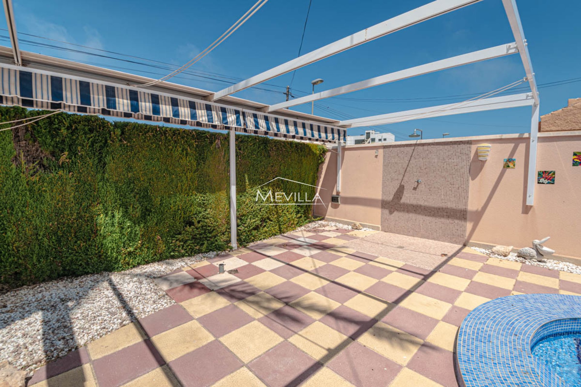 Salg (Resales) - Villa - Orihuela Costa - Mil Palmeras
