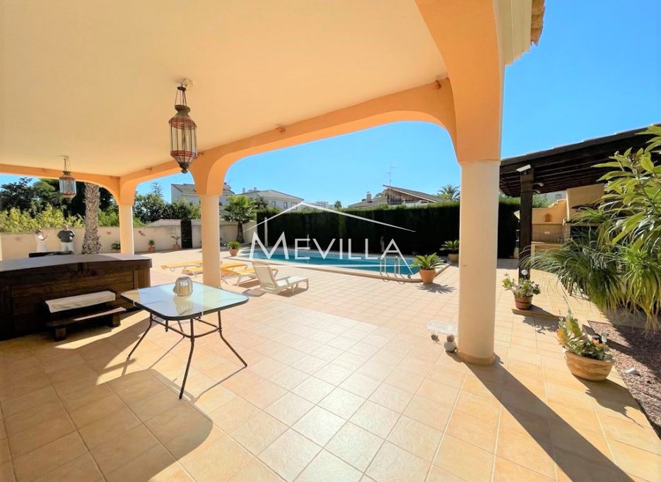 Salg (Resales) - Villa - Orihuela Costa - Playa Flamenca