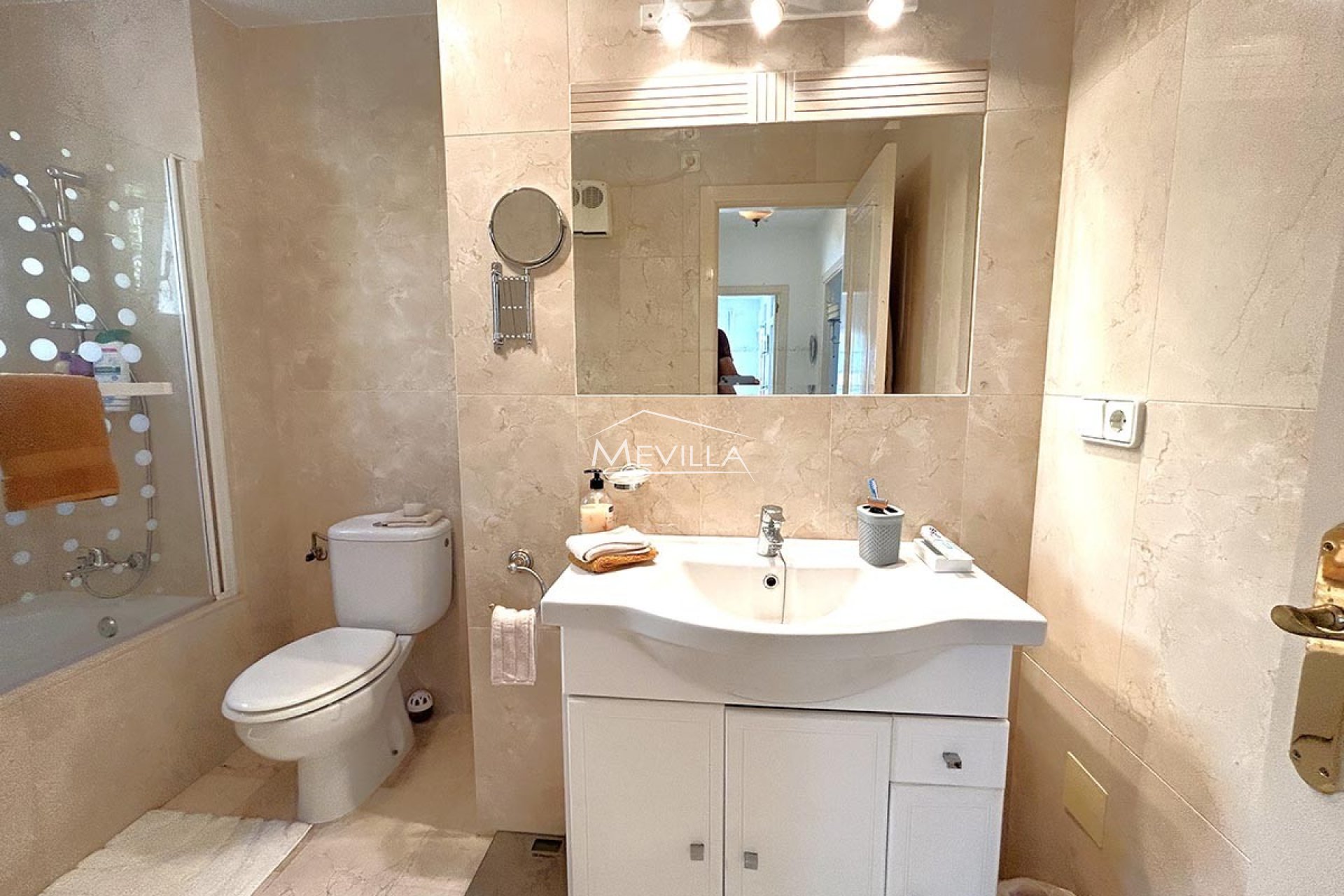 Salg (Resales) - Villa - Orihuela Costa - Playa Flamenca