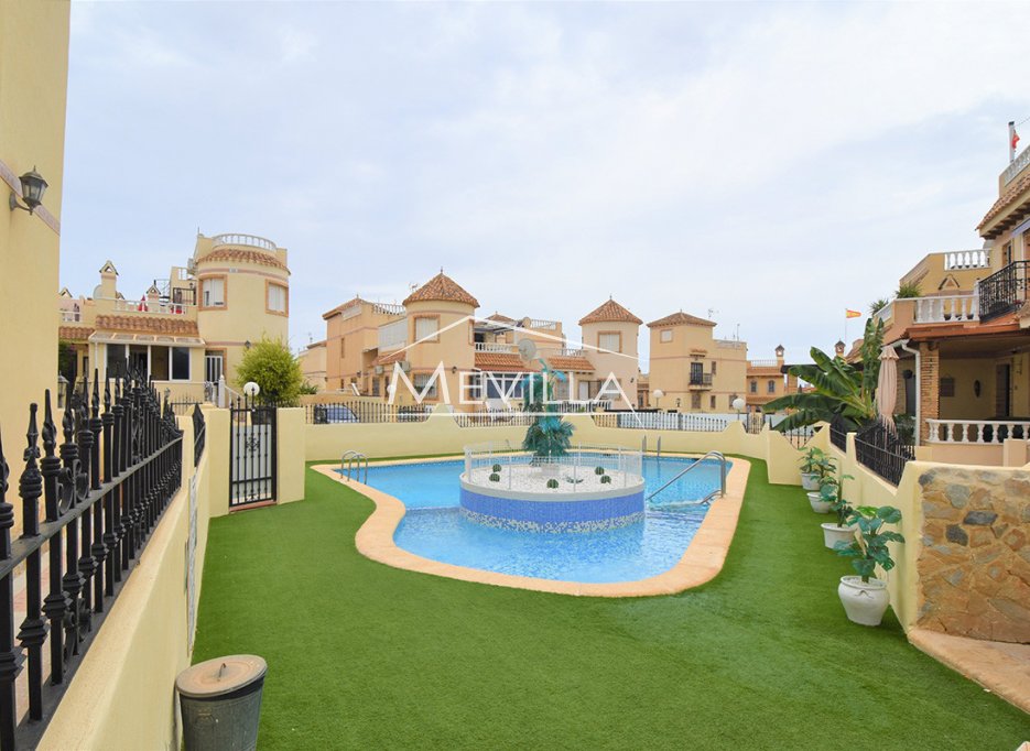 Salg (Resales) - Villa - Orihuela Costa - Playa Flamenca
