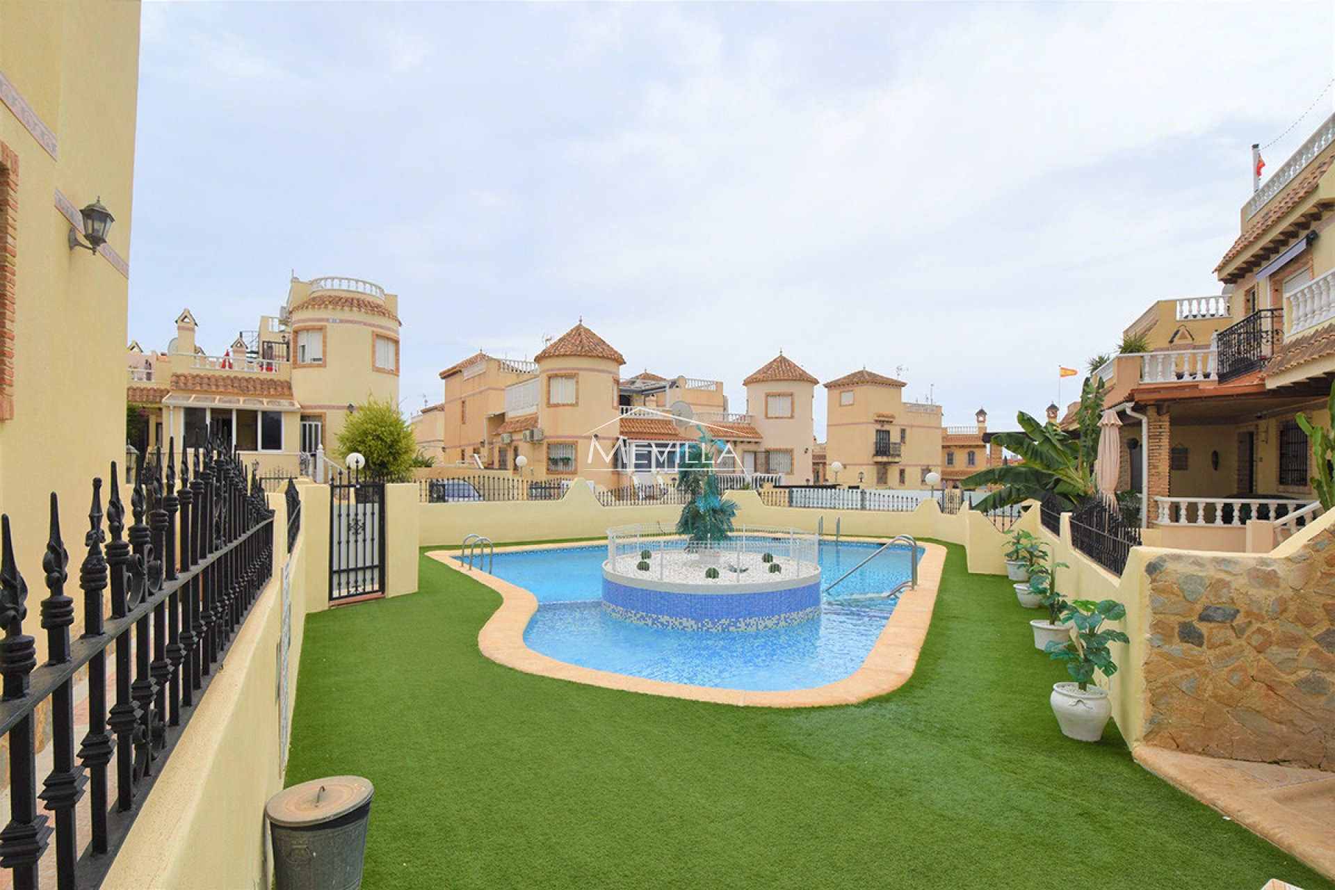 Salg (Resales) - Villa - Orihuela Costa - Playa Flamenca