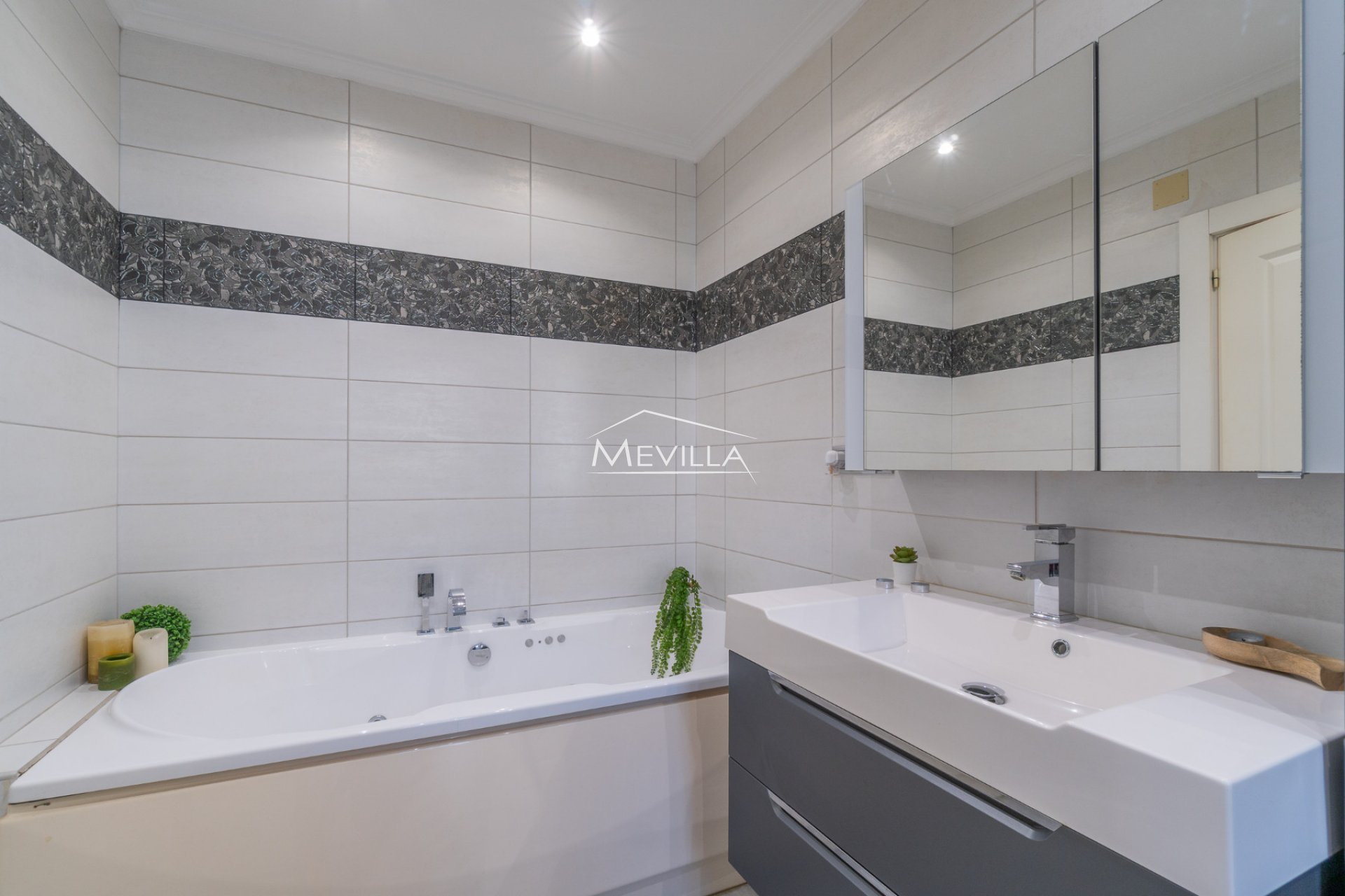 Salg (Resales) - Villa - Orihuela Costa - Playa Flamenca
