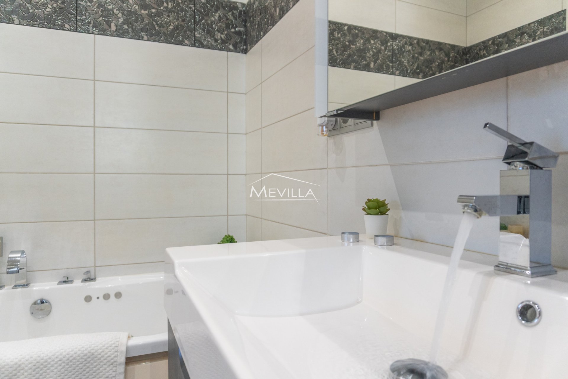 Salg (Resales) - Villa - Orihuela Costa - Playa Flamenca