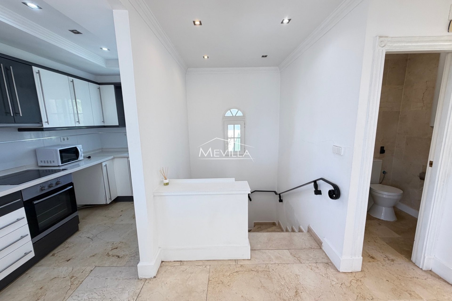 Salg (Resales) - Villa - Orihuela Costa - Villamartin