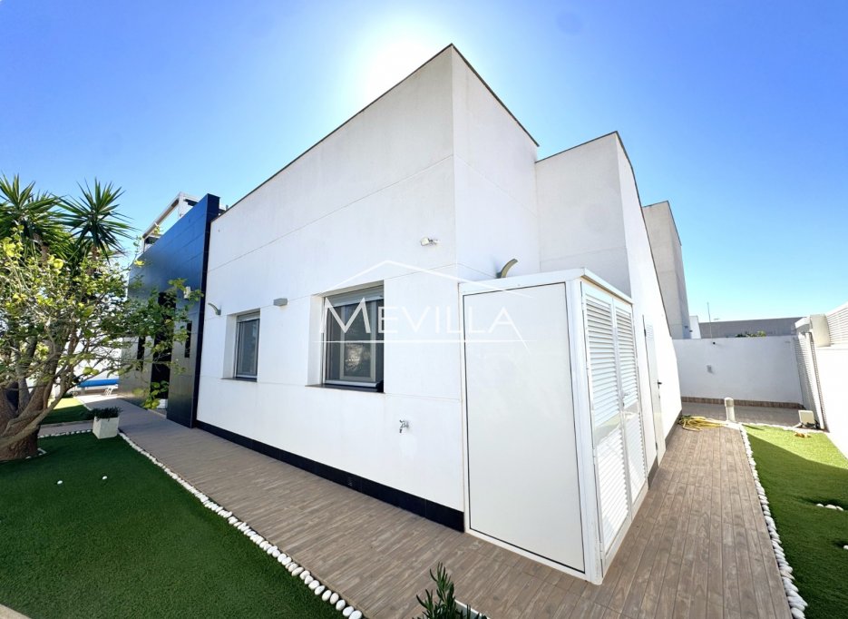 Salg (Resales) - Villa - Pilar de la Horadada