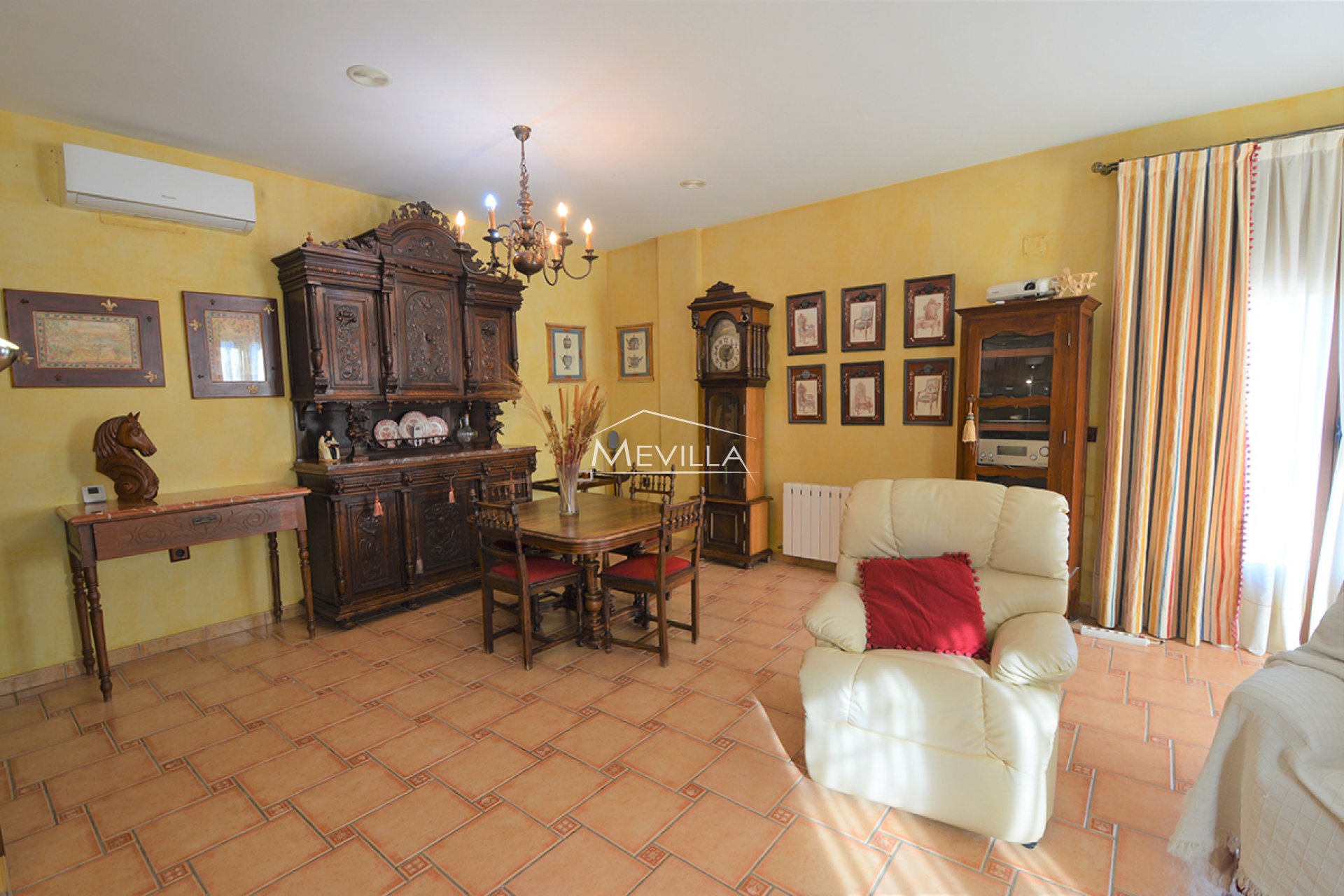 Salg (Resales) - Villa - San Miguel de Salinas