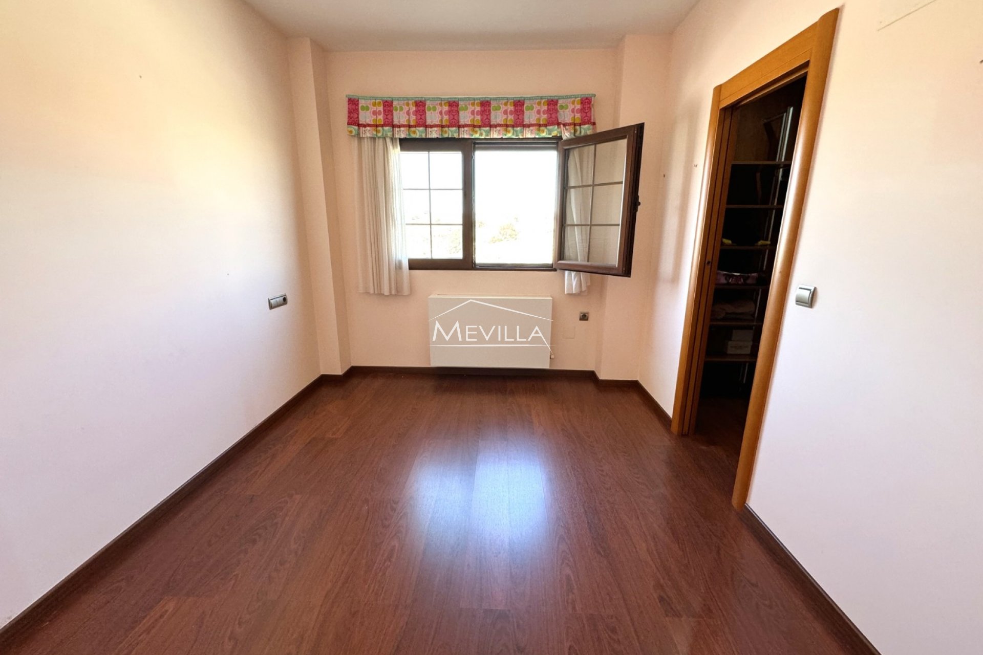 Salg (Resales) - Villa - San Miguel de Salinas