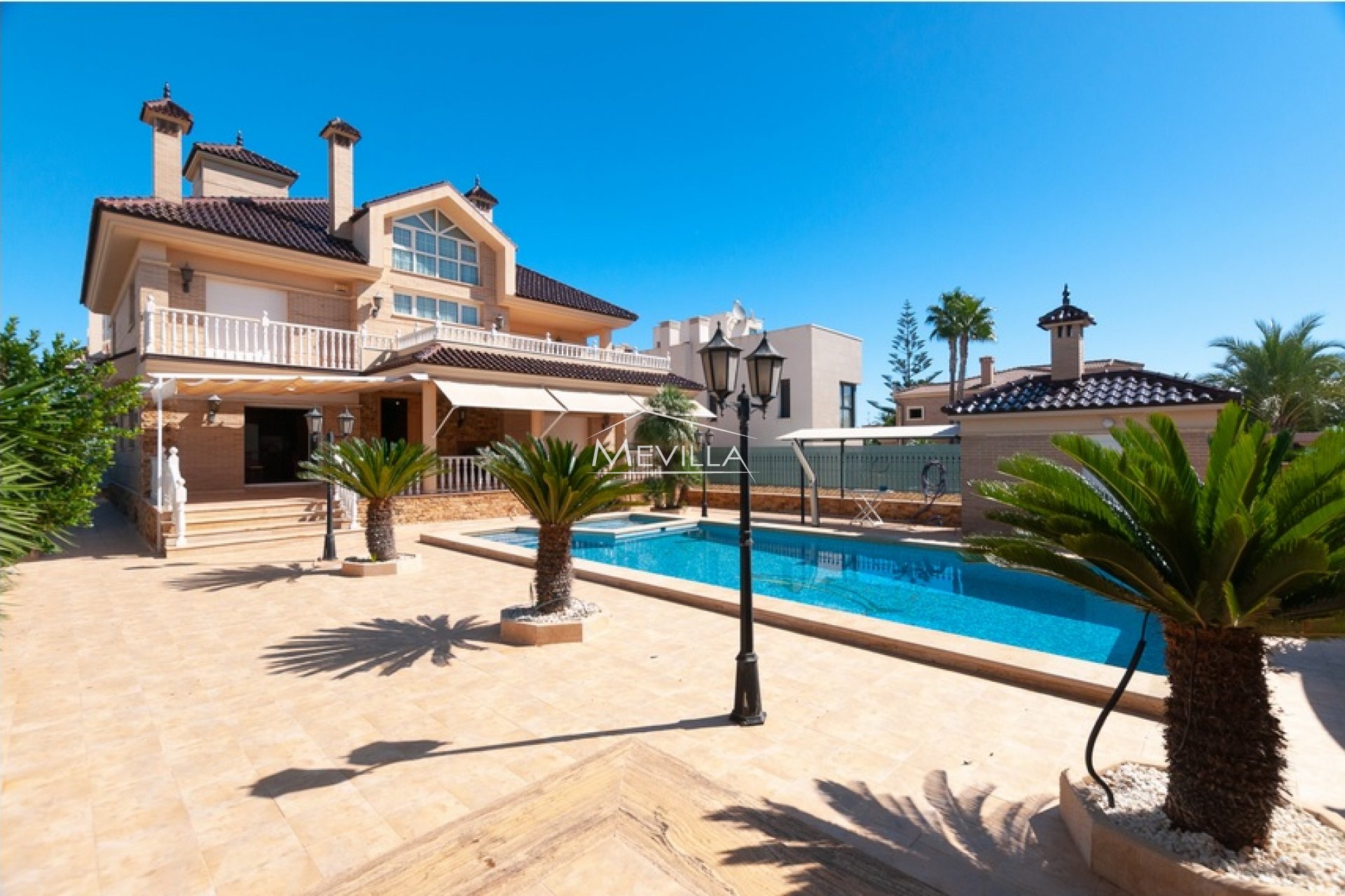 Salg (Resales) - Villa - Torrevieja - La Veleta