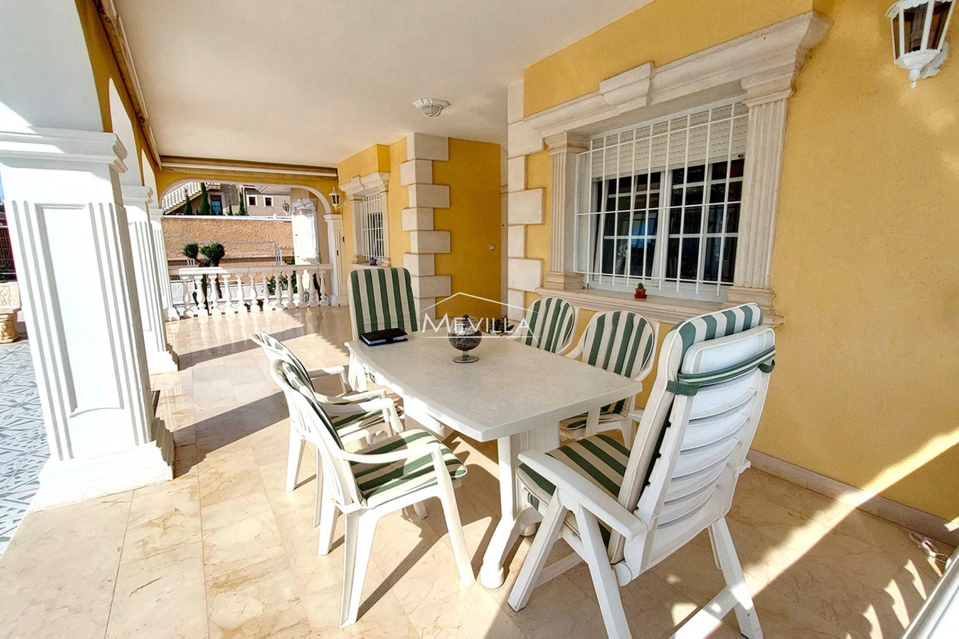 Salg (Resales) - Villa - Torrevieja - Los Balcones