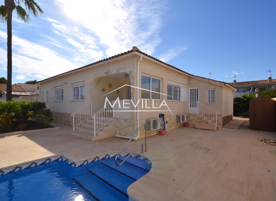 Verkäufe - Villa - Orihuela Costa - Cabo Roig