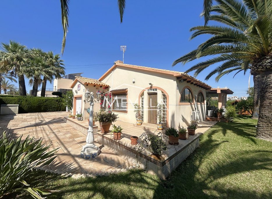 Verkäufe - Villa - Orihuela Costa - Cabo Roig