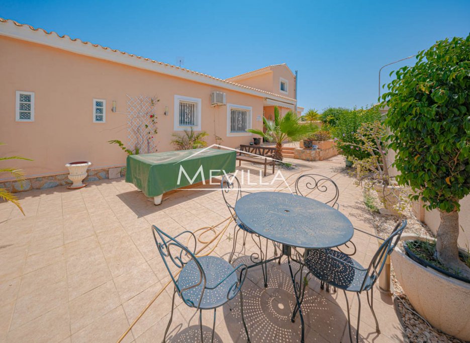 Verkäufe - Villa - Orihuela Costa - Campoamor