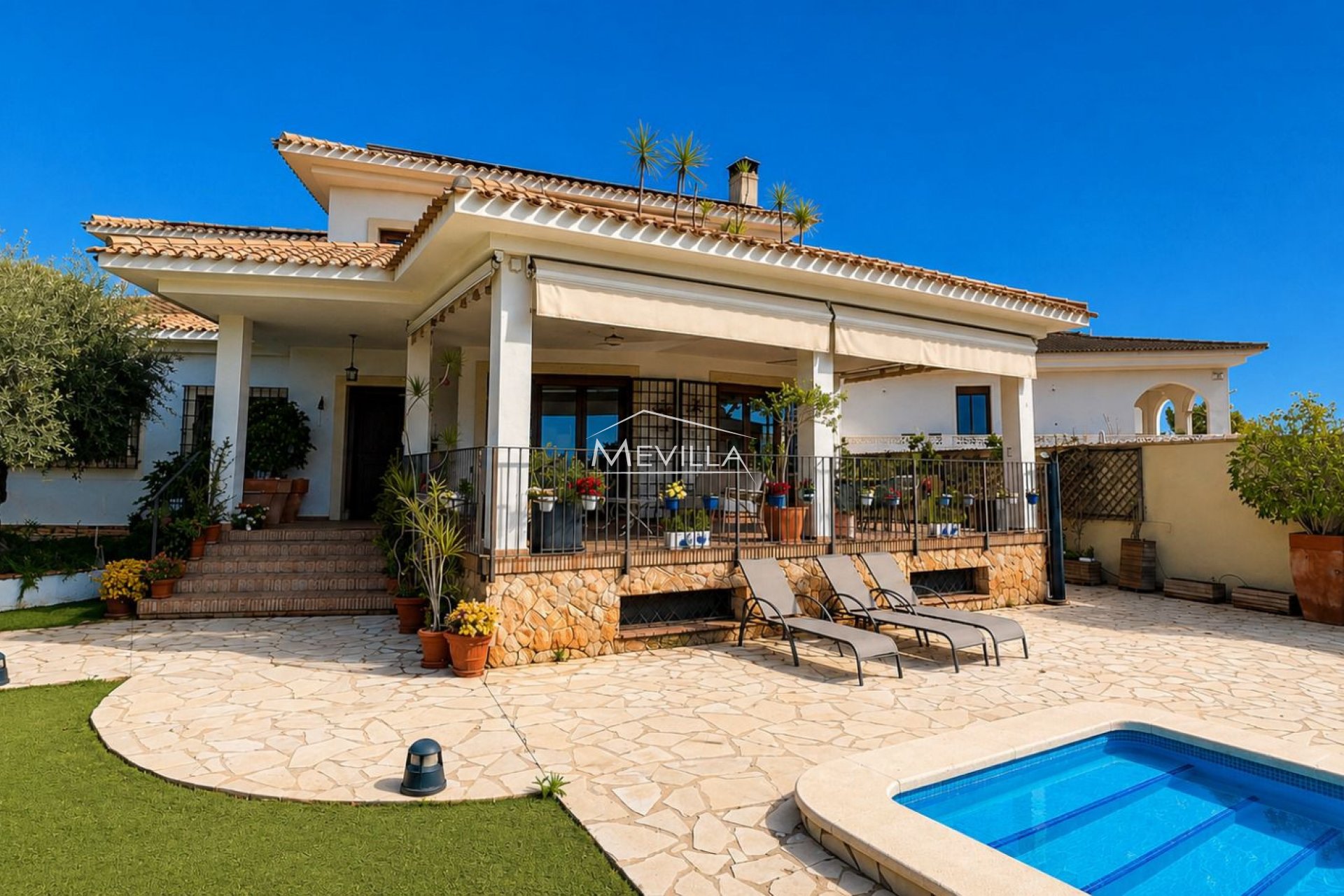 Verkäufe - Villa - Orihuela Costa - Campoamor