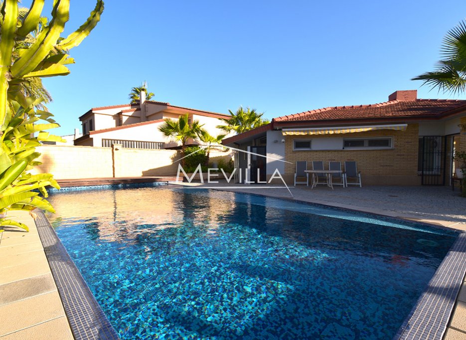 Verkäufe - Villa - Orihuela Costa - La Zenia