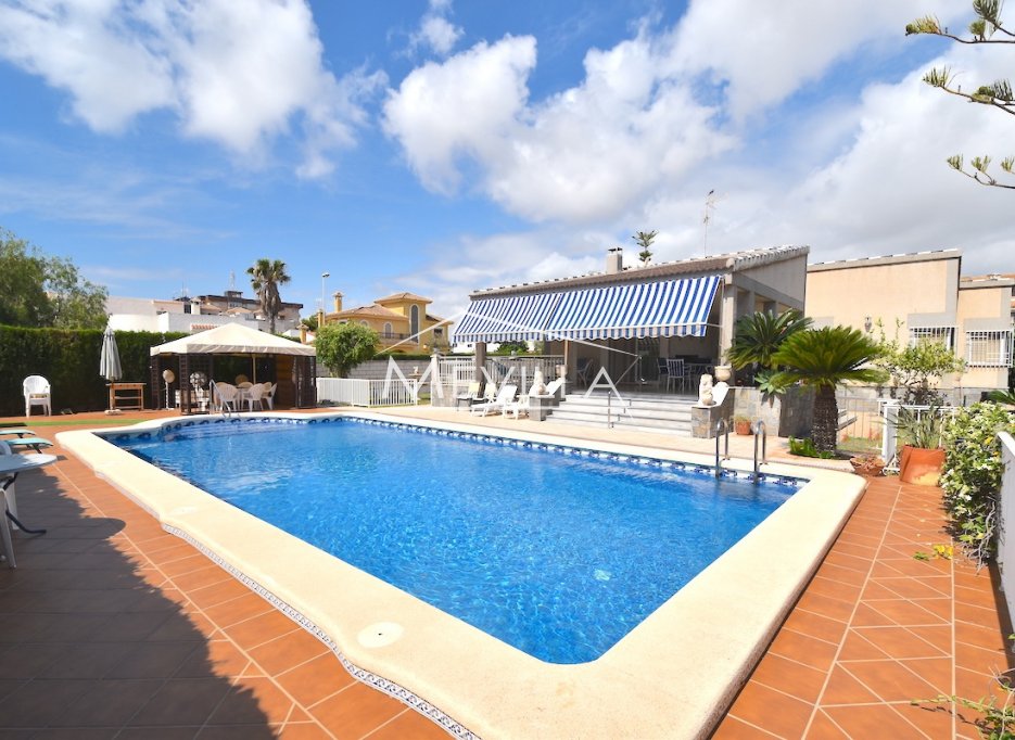 Verkäufe - Villa - Orihuela Costa - La Zenia