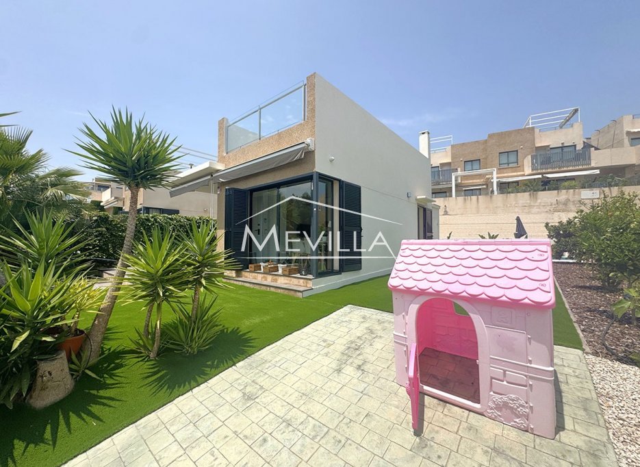 Verkäufe - Villa - Orihuela Costa - La Zenia
