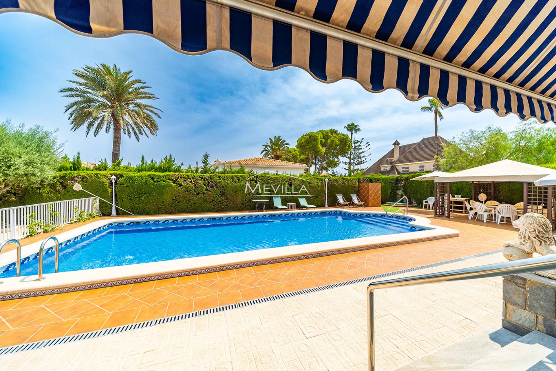 Verkäufe - Villa - Orihuela Costa - La Zenia