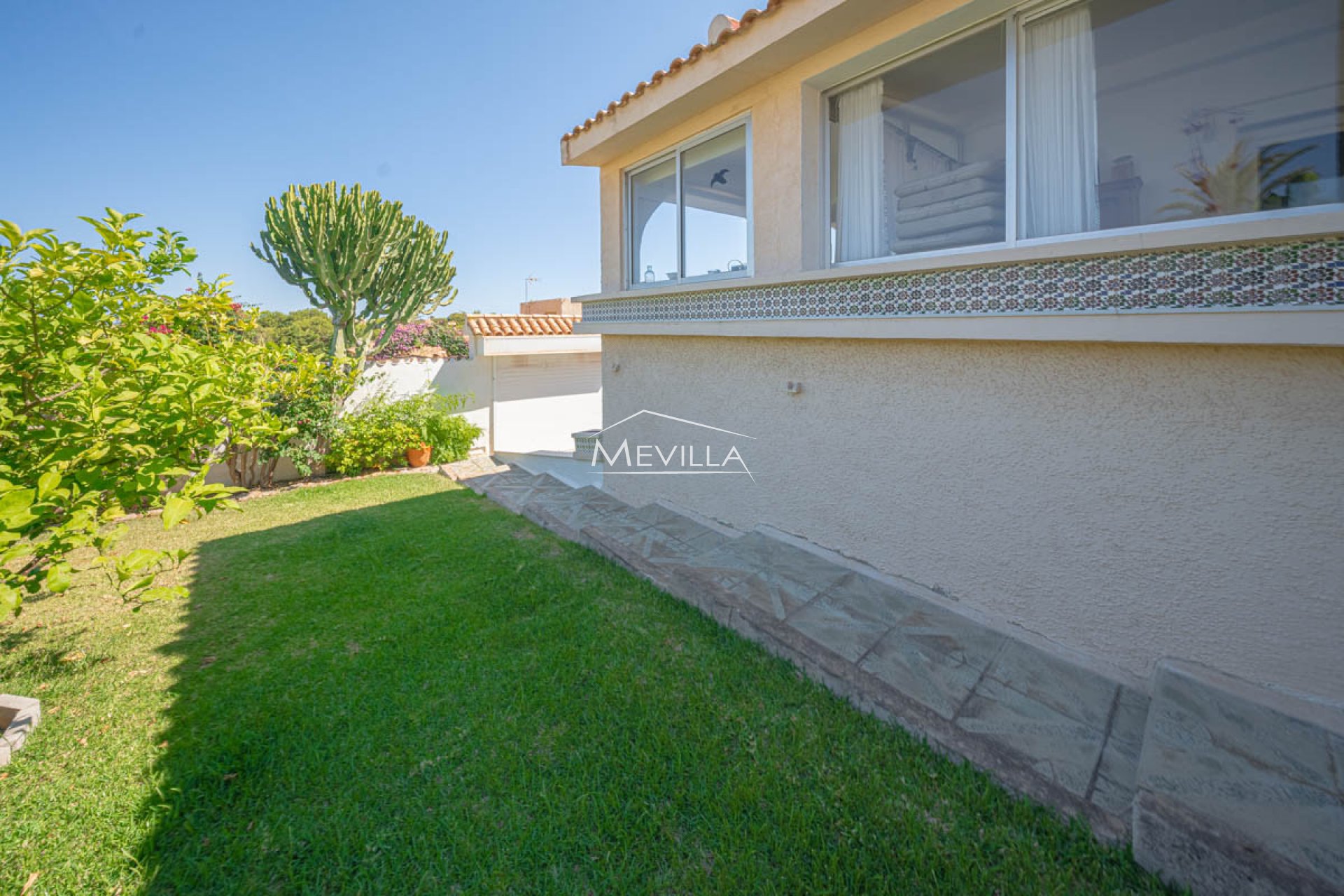 Verkäufe - Villa - Orihuela Costa - La Zenia
