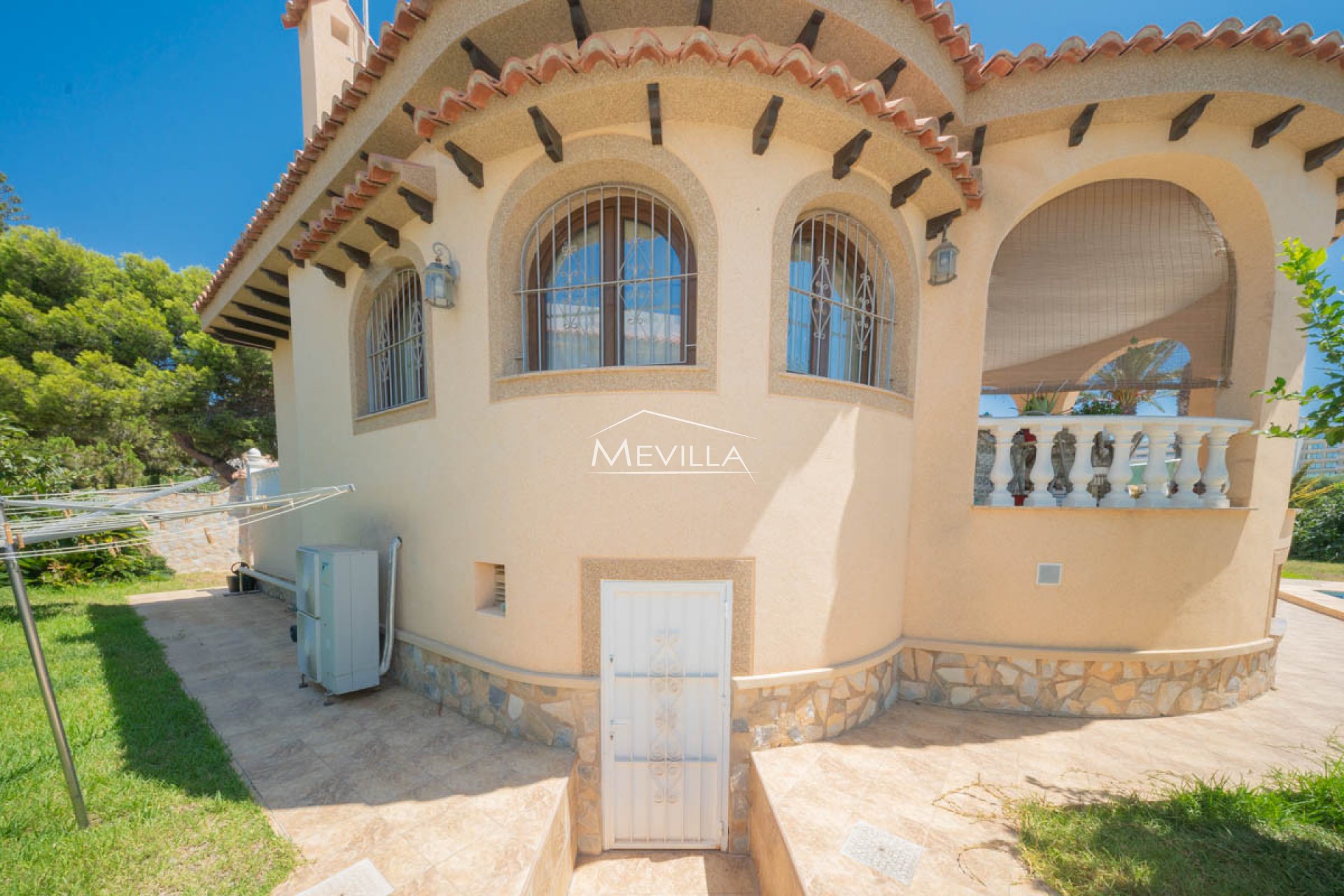Verkäufe - Villa - Orihuela Costa - La Zenia