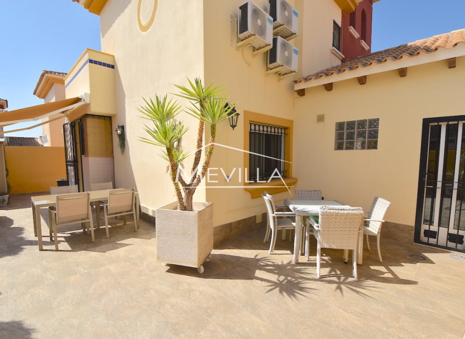 Verkäufe - Villa - Orihuela Costa - Lomas de Cabo Roig