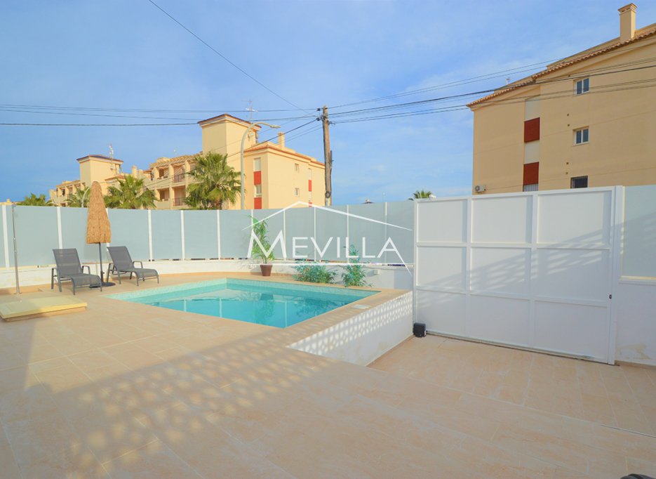 Verkäufe - Villa - Orihuela Costa - Playa Flamenca