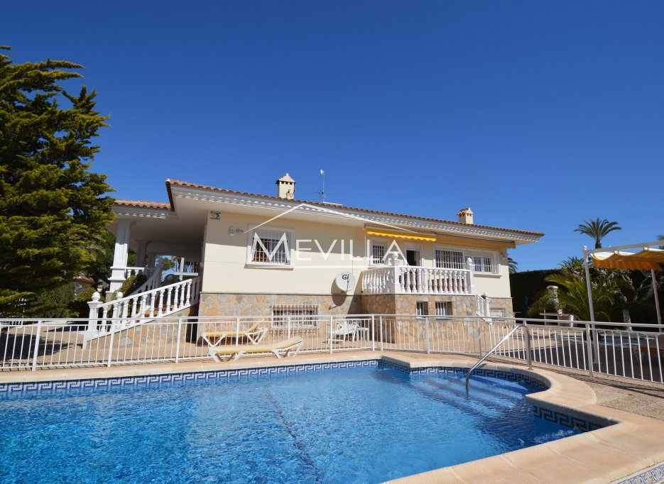 VILLA A FEW METERS FROM THE SEA IN CABO ROIG FOR SALE