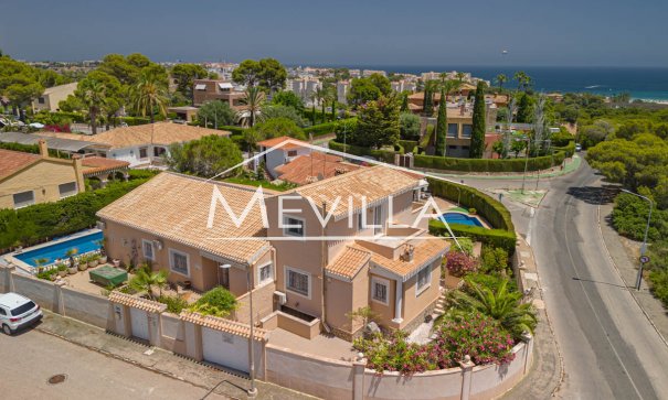 Villa - Återförsäljare - Orihuela Costa - Campoamor