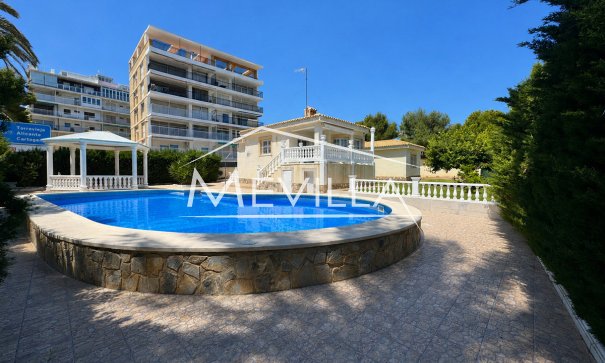 Villa - Återförsäljare - Orihuela Costa - La Zenia