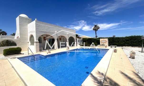 Villa - Frontlinjen - Orihuela Costa - Cabo Roig