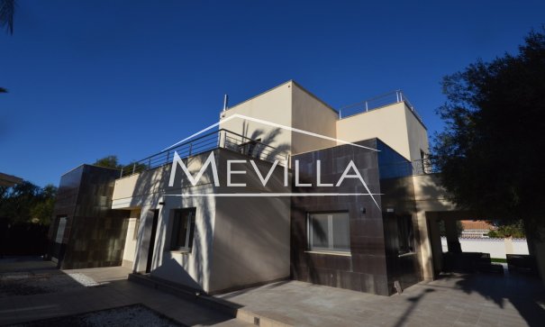 Villa - Resales - Orihuela Costa - Cabo Roig