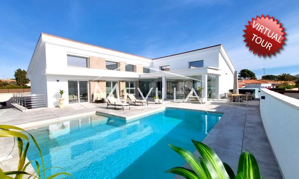 Villa - Resales - Orihuela Costa - Campoamor