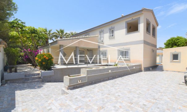Villa - Resales - Orihuela Costa - La Zenia