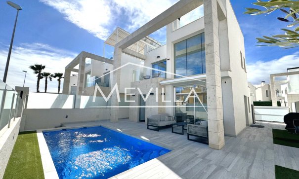 Villa - Resales - Orihuela Costa - Lomas de Cabo Roig