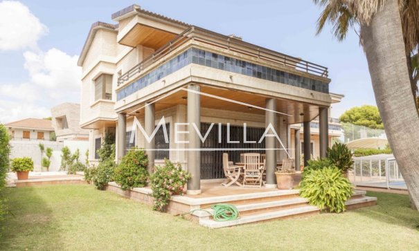 Villa - Salg (Resales) - Orihuela Costa - CA811