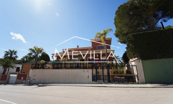 Villa - Wederverkoop - Orihuela Costa - Campoamor