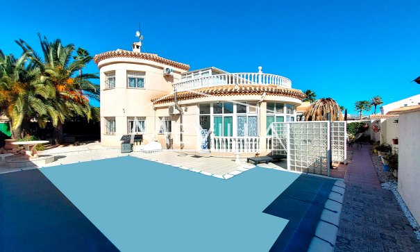 Villa - Wederverkoop - Orihuela Costa - PF1228