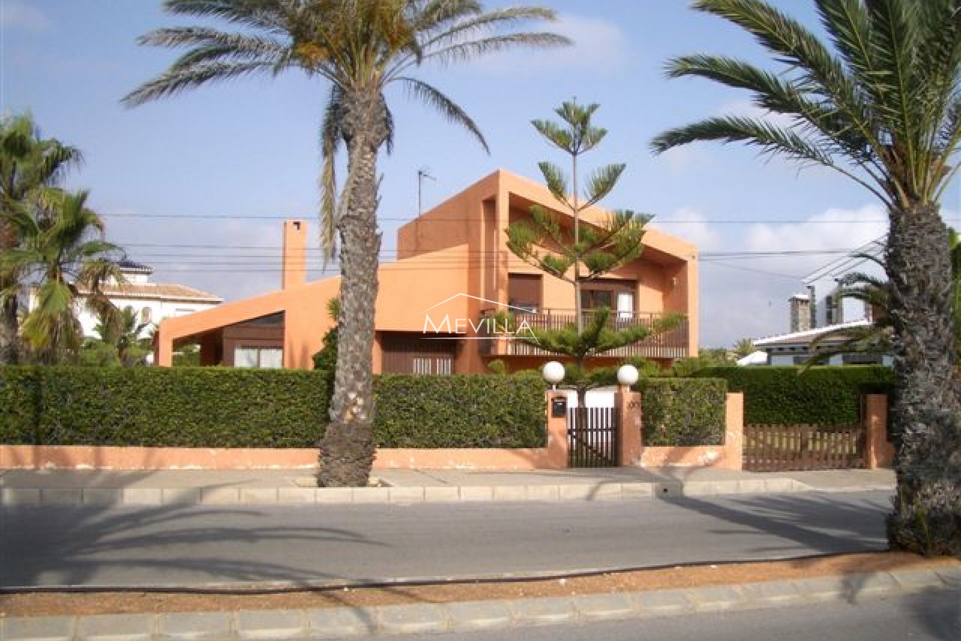VILLA WITH SEAVIEWS IN CABO ROIG