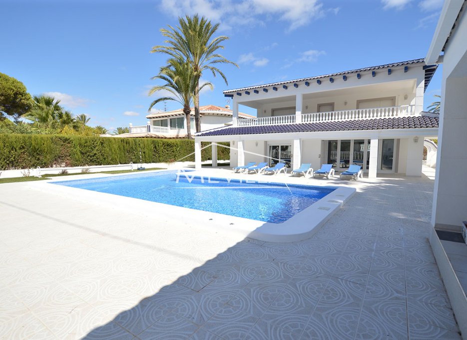 Wederverkoop - Villa - Orihuela Costa - Cabo Roig