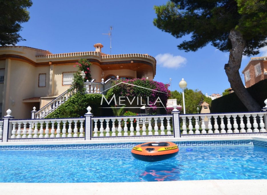 Wederverkoop - Villa - Orihuela Costa - Campoamor