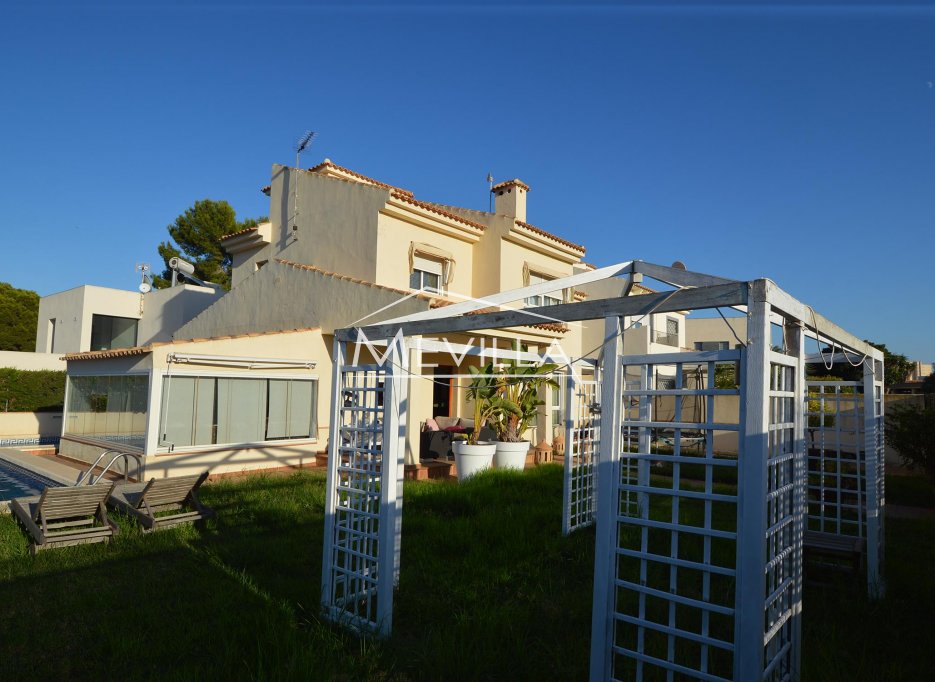 Wederverkoop - Villa - Orihuela Costa - Campoamor