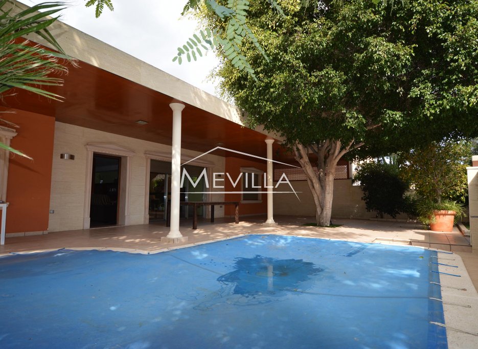 Wederverkoop - Villa - Orihuela Costa - Campoamor