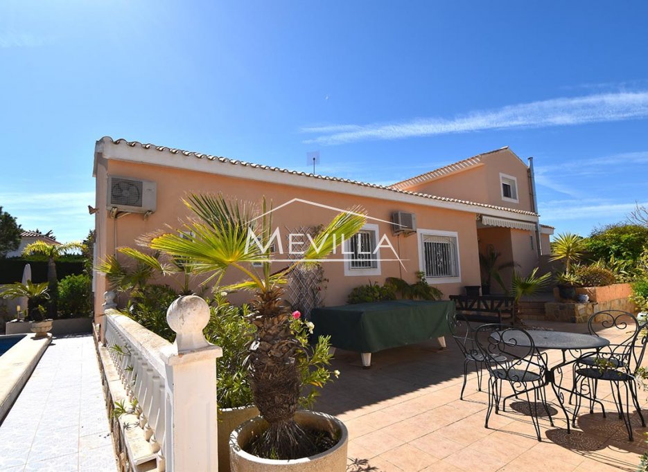 Wederverkoop - Villa - Orihuela Costa - Campoamor