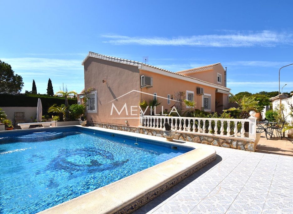 Wederverkoop - Villa - Orihuela Costa - Campoamor