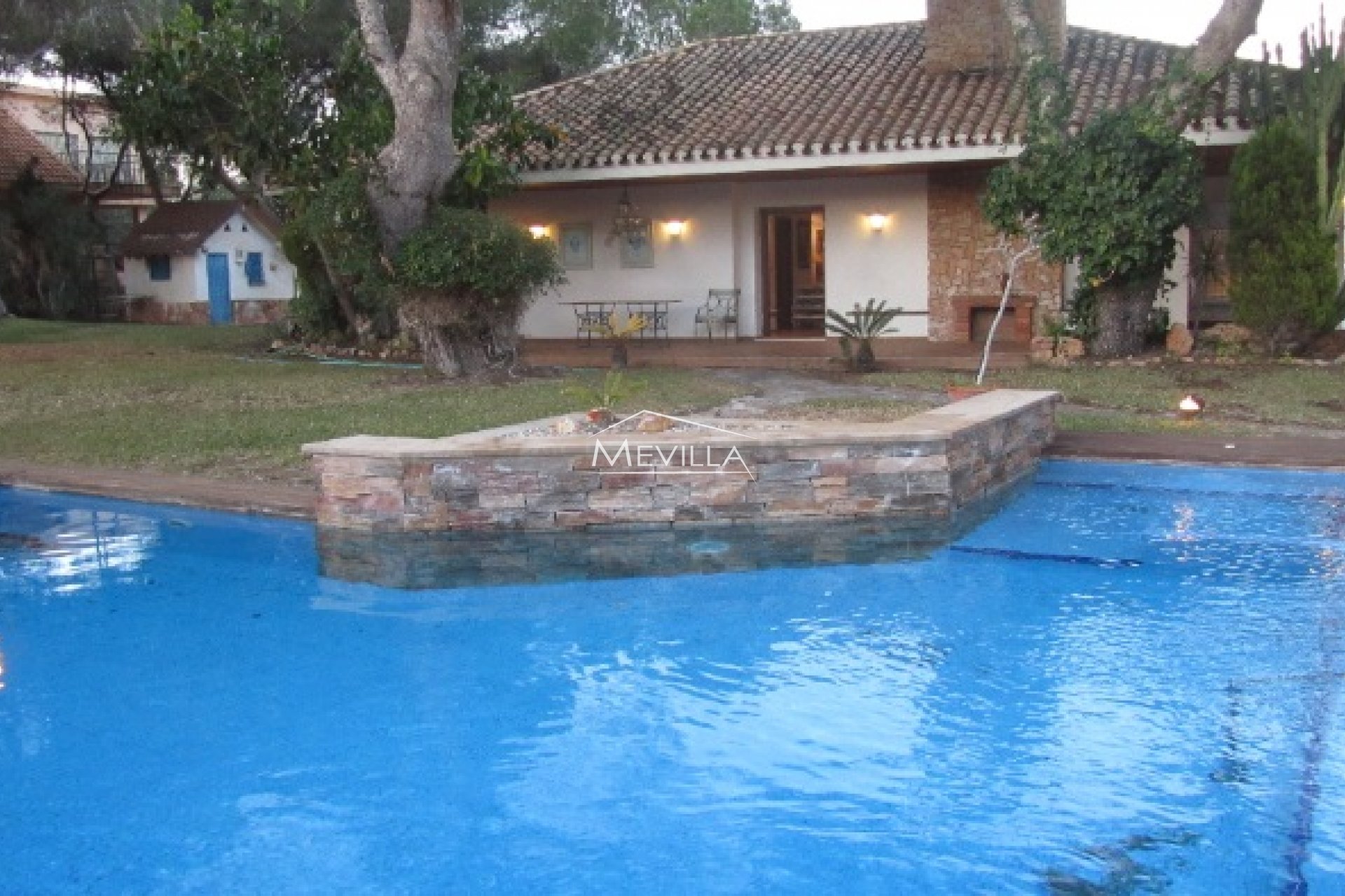 Wederverkoop - Villa - Orihuela Costa - Campoamor