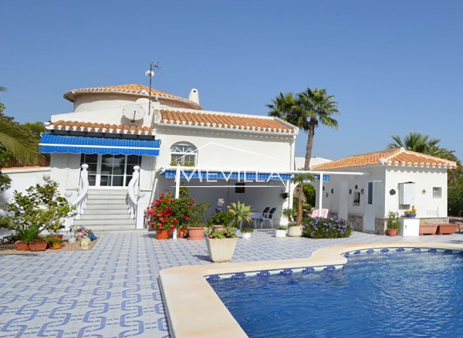 Wederverkoop - Villa - Orihuela Costa - La Zenia