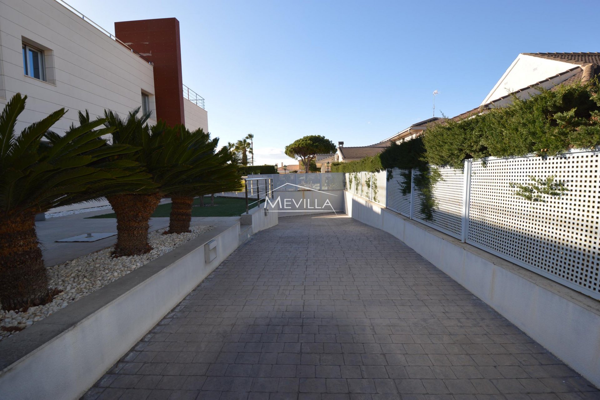 Wederverkoop - Villa - Orihuela Costa - La Zenia