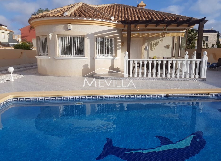 Wederverkoop - Villa - Orihuela Costa - La Zenia